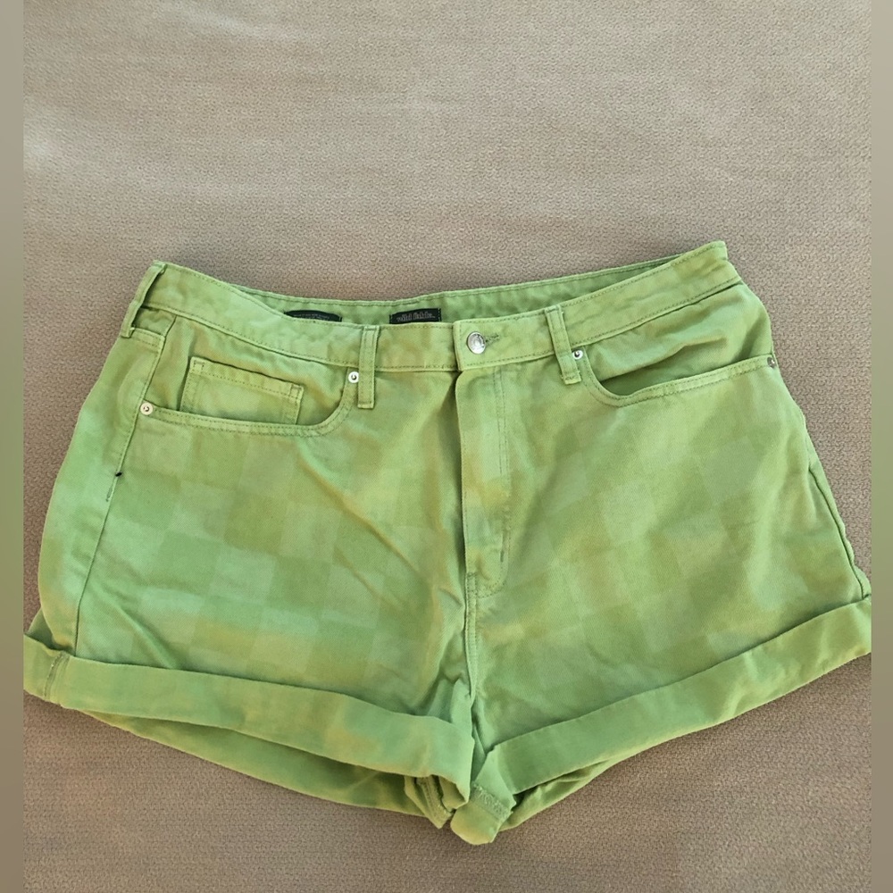 Wild Fable highest rise mom jean shorts, size 18. Inseam about 3”
